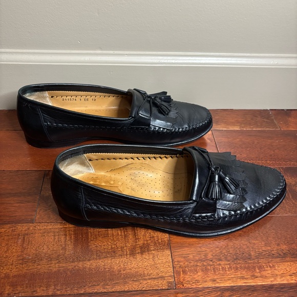 Santoni sz 12 EE Italian Leather Tassel Loafers Black - Picture 3 of 7